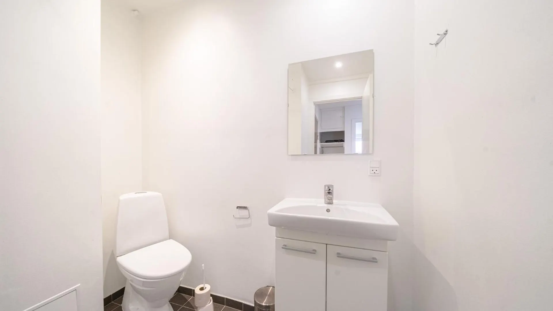 Refurbished 2-Bed Close To Metro And Airport Κοπεγχάγη 0*,